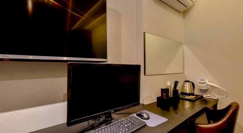 French Code Hotel Changwon Εξωτερικό φωτογραφία