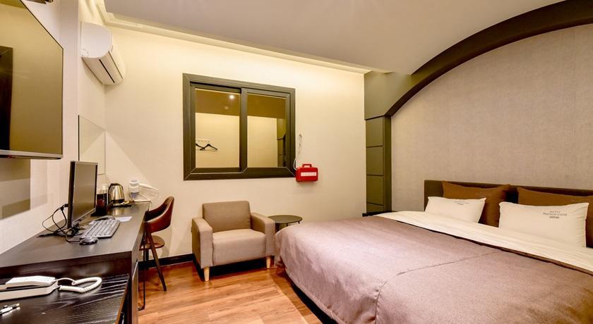 French Code Hotel Changwon Εξωτερικό φωτογραφία