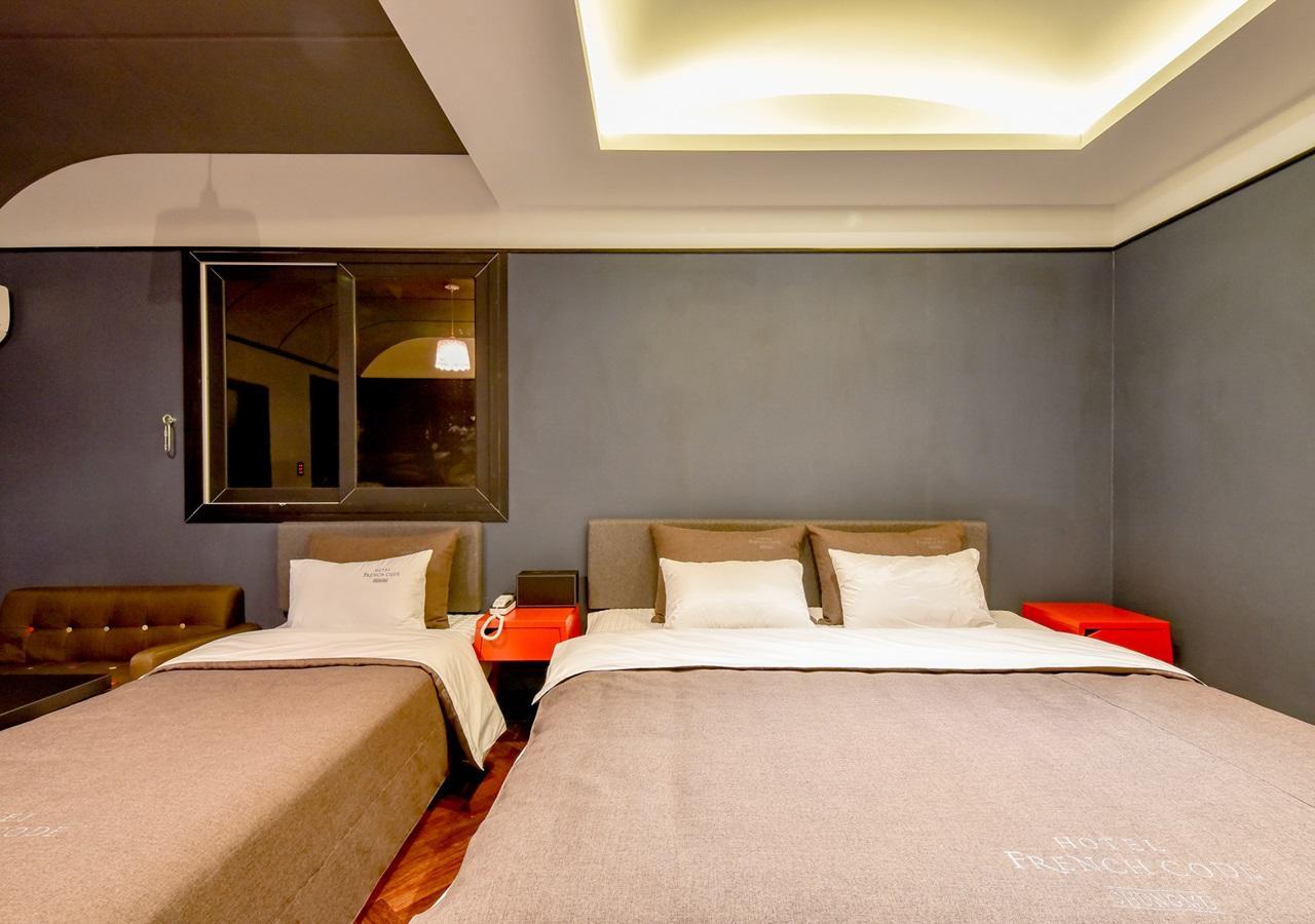 French Code Hotel Changwon Εξωτερικό φωτογραφία