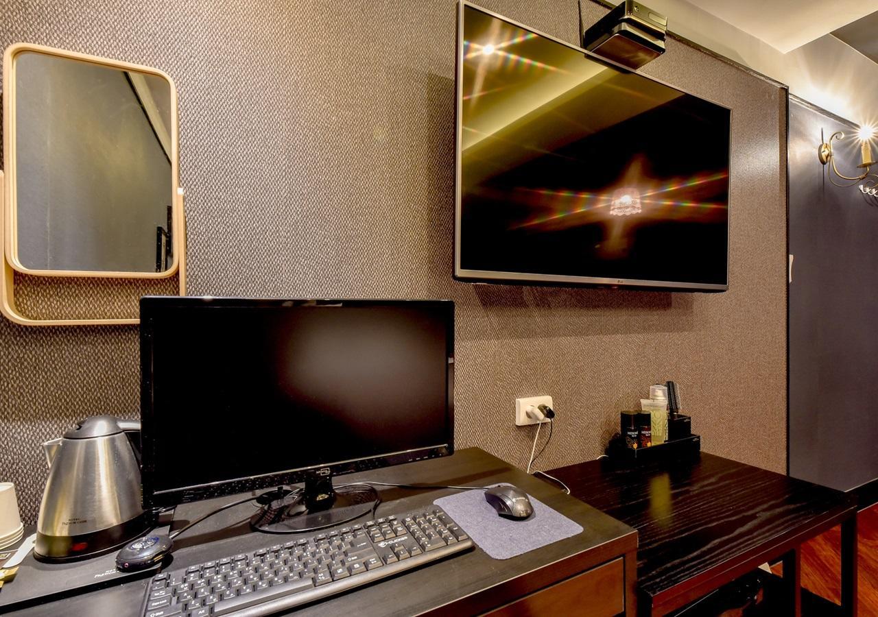 French Code Hotel Changwon Εξωτερικό φωτογραφία