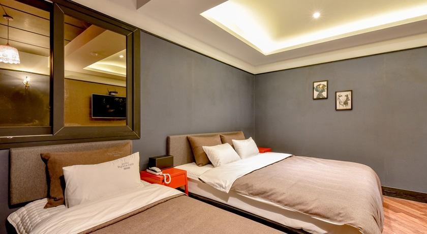 French Code Hotel Changwon Εξωτερικό φωτογραφία