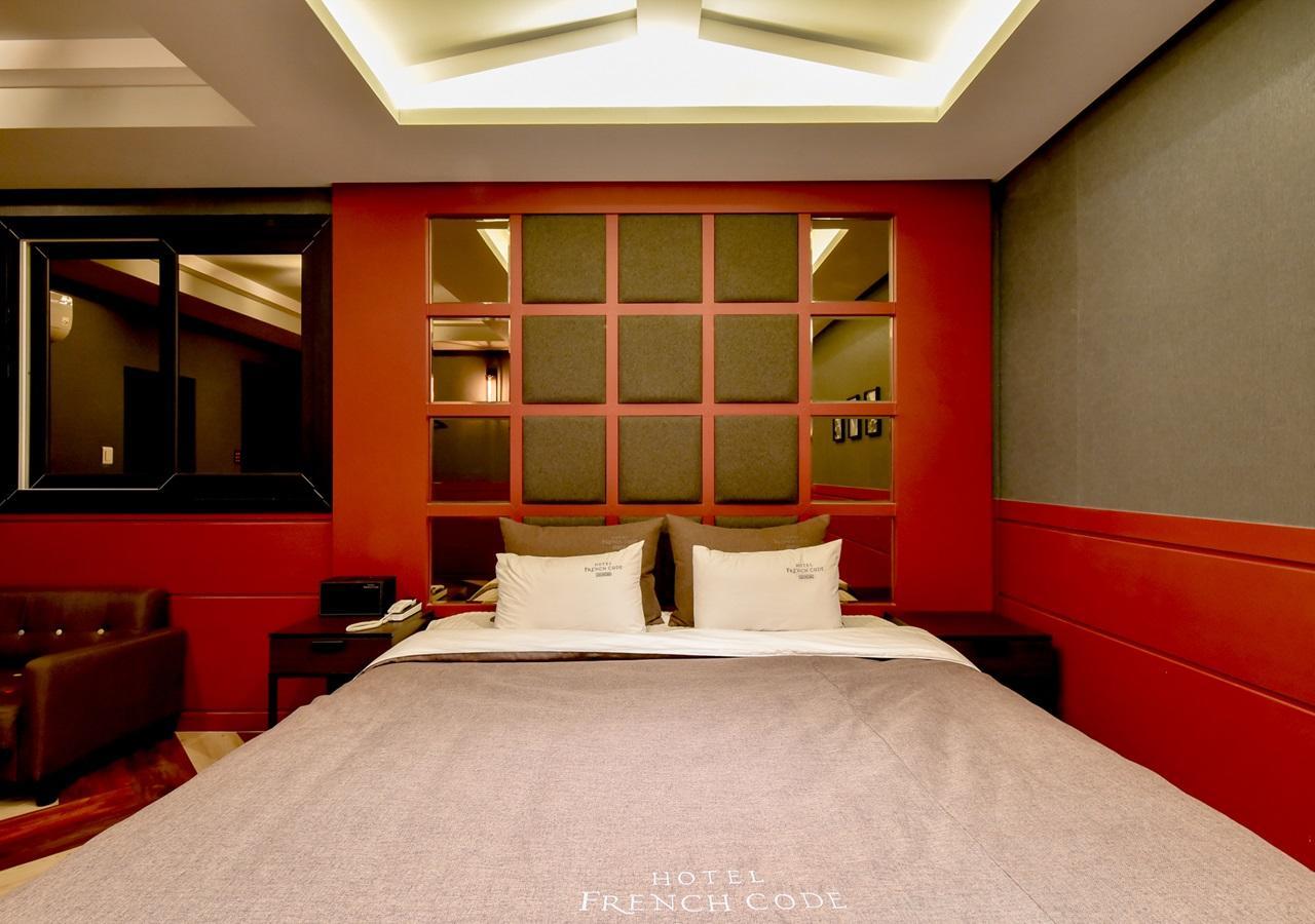 French Code Hotel Changwon Εξωτερικό φωτογραφία