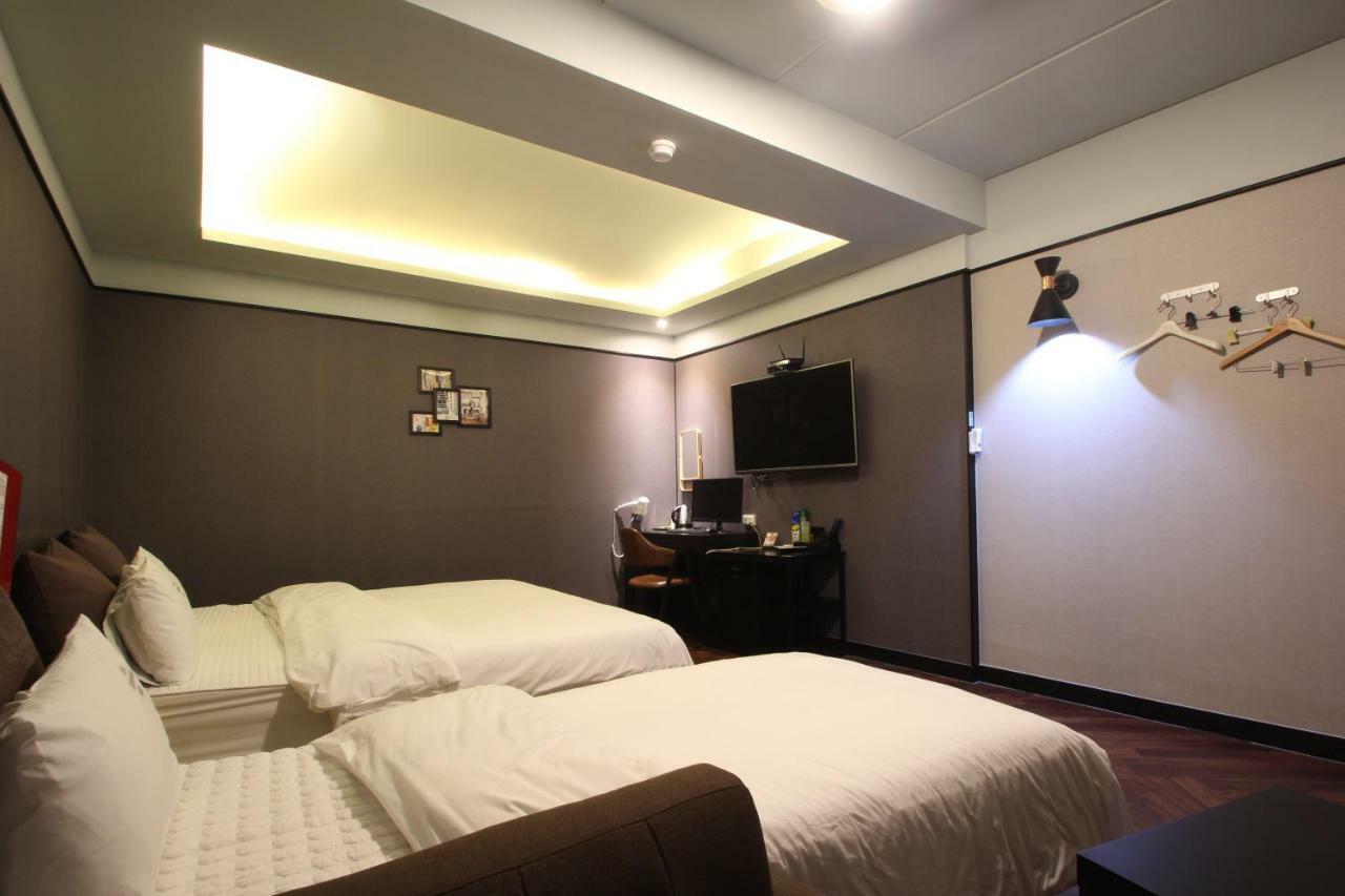 French Code Hotel Changwon Εξωτερικό φωτογραφία