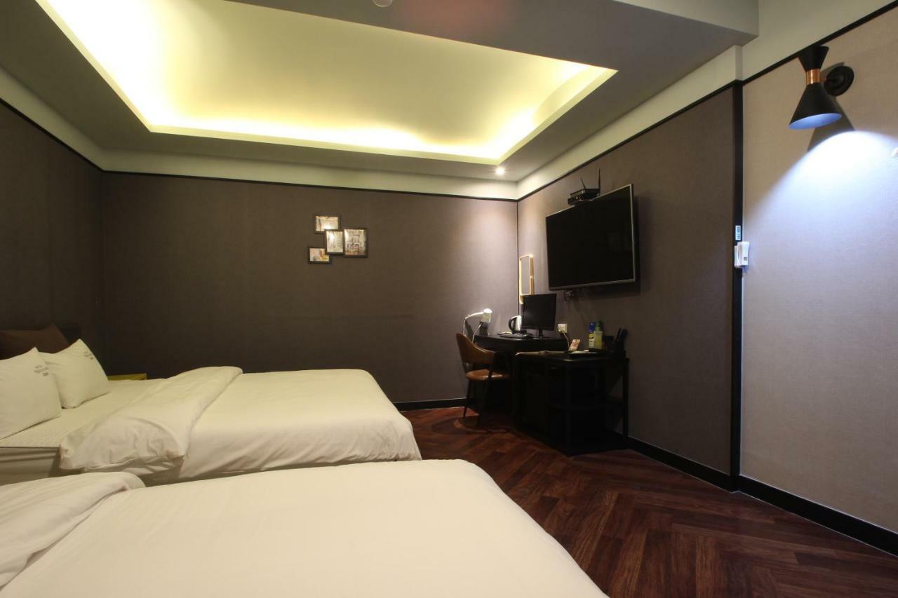 French Code Hotel Changwon Εξωτερικό φωτογραφία